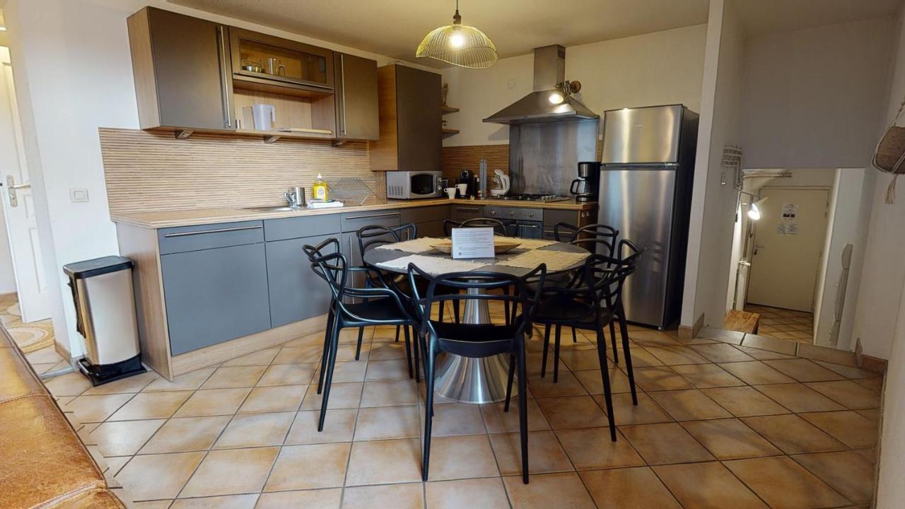 Sous Les Tilleuls Parking Hypercentre 4-6 Personnes Colmar Luaran gambar