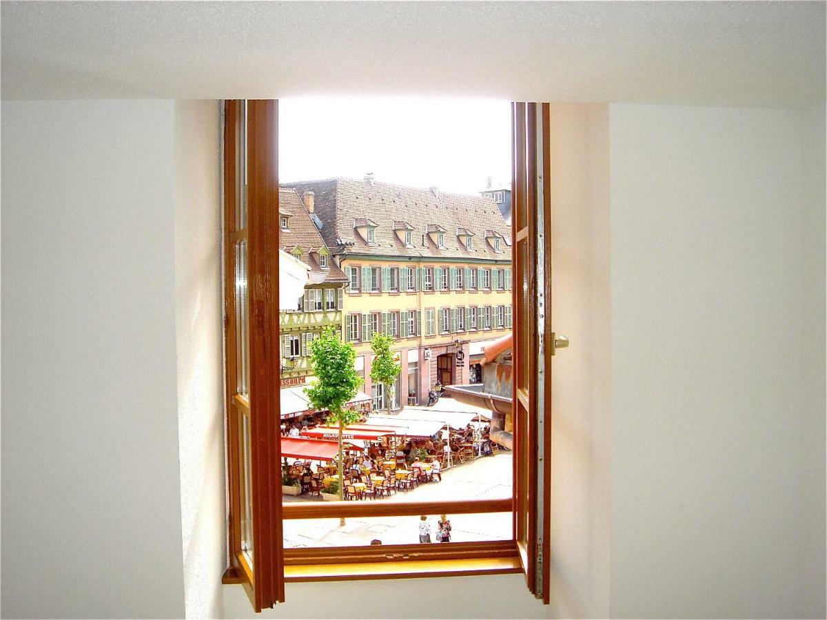 Sous Les Tilleuls Parking Hypercentre 4-6 Personnes Colmar Luaran gambar
